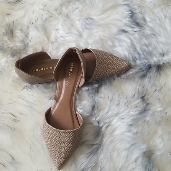 Madden Girl Shoes - Madden Girl G-Amelia Flats 🛍